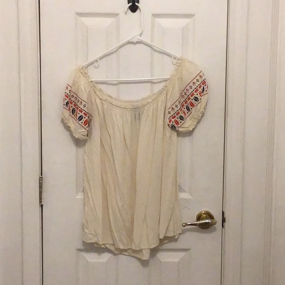 Woman’s Star Wars top